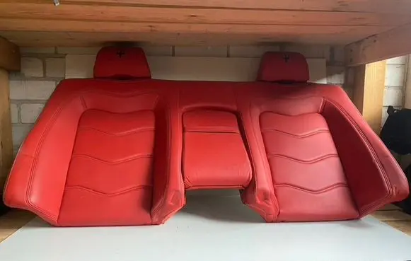 Maserati GranTurismo Rear seat 
