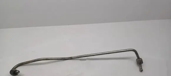 Fuel injector supply line/pipe