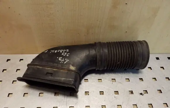 Mercedes-Benz A W168 Air intake duct part A6680940382