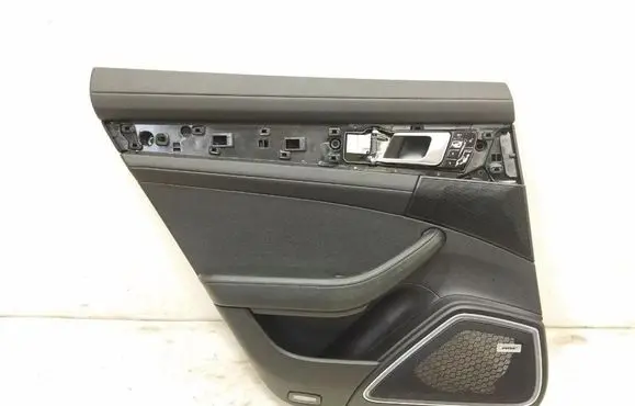 Porsche Panamera (971) Rear door card panel trim
