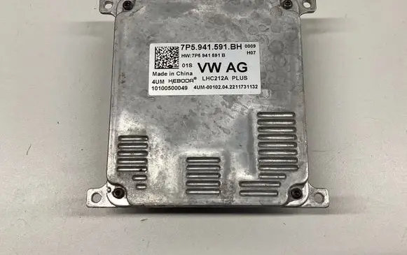 Porsche Cayenne (9Y0 9Y3) Headlight ballast module Xenon 10100500049