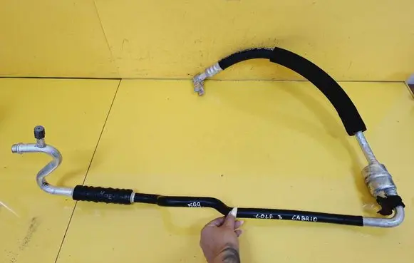 Volkswagen Golf III Air conditioning (A/C) pipe/hose 1E1820743E