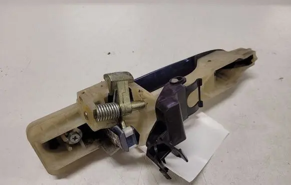 Hyundai Santa Fe Rear door exterior handle