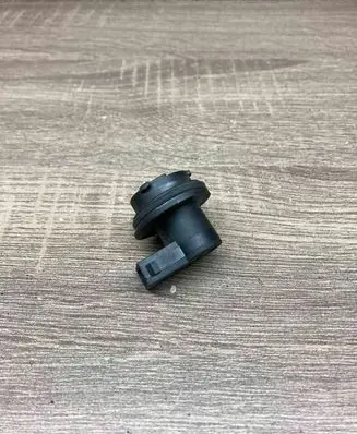BMW 5 E39 Tail light bulb cover holder 8364780 178056 32CP