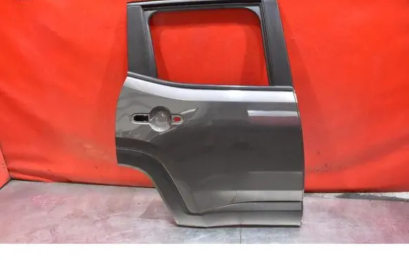 Jeep Renegade Rear door
