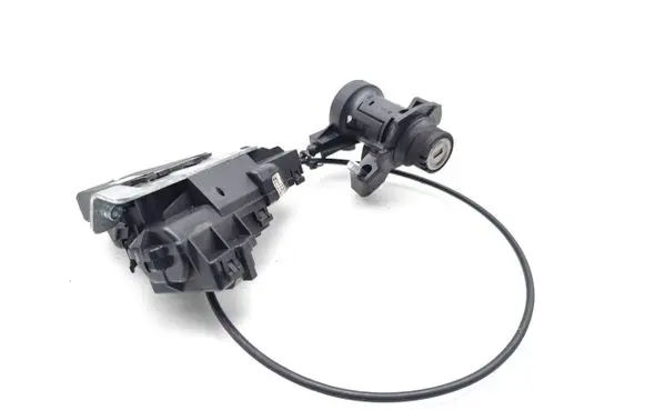 Mercedes-Benz E AMG W212 Tailgate/trunk/boot lock/catch/latch A2047500485