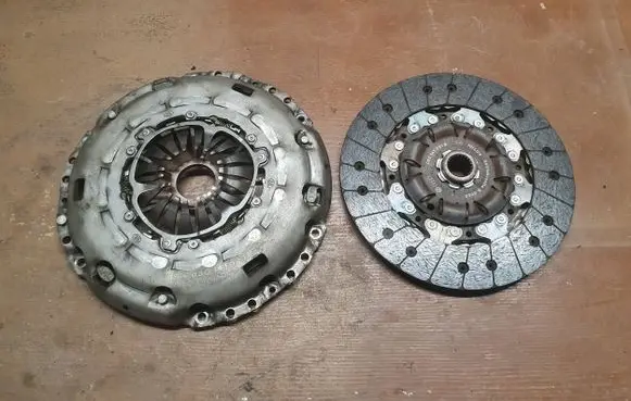 Volkswagen PASSAT B6 Clutch set kit 03G141025F 022141031S