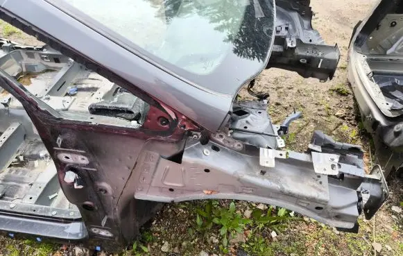 Ford Galaxy Front quarter panel 