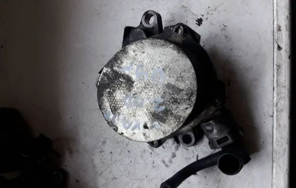 Opel Vivaro Vacuum pump