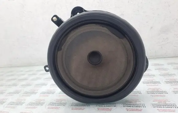 Audi A3 S3 8P Front door speaker 8P0035411