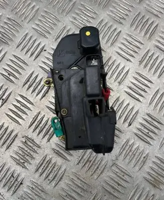 Jeep Grand Cherokee (WJ) Front door lock