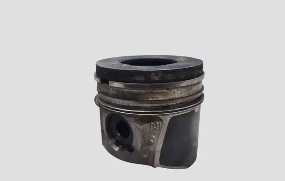 Peugeot 407 Piston