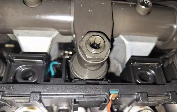 Dodge Journey Fuel injector