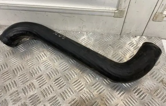 Volvo V70 Intercooler hose/pipe 6g9160700ab P9359