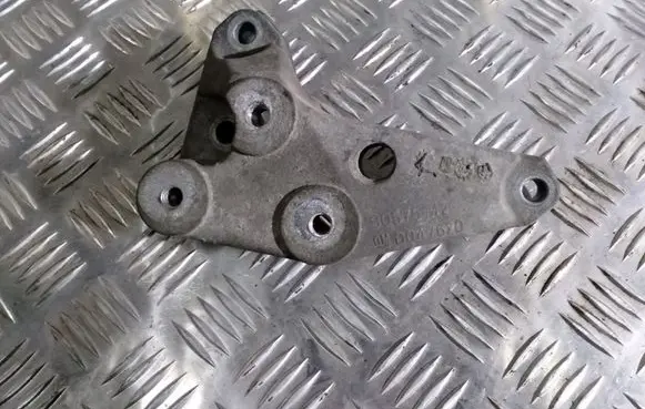 Opel Astra G Gearbox mounting bracket 90575142 0047620