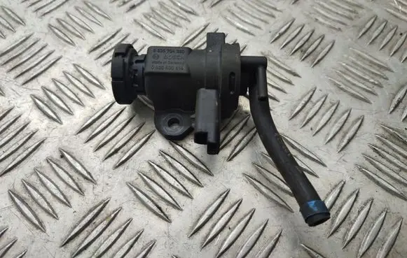 Peugeot 607 Turbo solenoid valve 9635704380