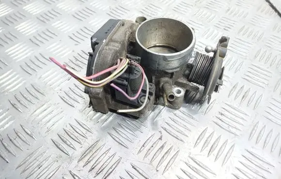 Audi A4 S4 B5 8D Throttle valve 408237210001
