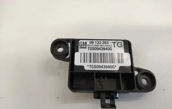 Opel Zafira A Airbag deployment crash/impact sensor 09133263 TGS0943940G