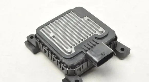Volvo V70 Fuel pump relay 30769225
