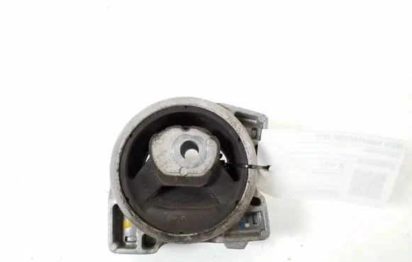 Mercedes-Benz A W169 Engine mount bracket A1692400618