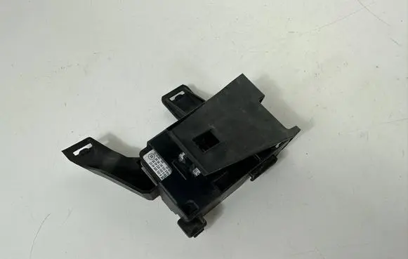 Mercedes-Benz GLA W156 X156 Distronic sensor bracket A1568852300