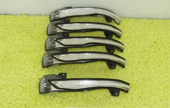 Nissan Juke I F15 Mirror indicator light 26185BV80A