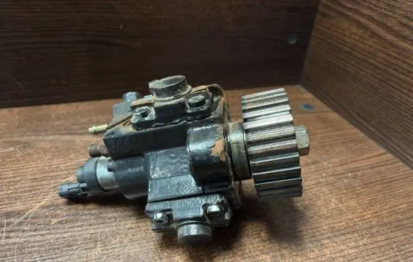 Iveco Daily 4th gen Fuel injection high pressure pump 0445010181 01002002004