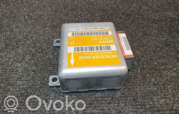 Mercedes-Benz E W210 Airbag control unit/module 0008209726 0285001088
