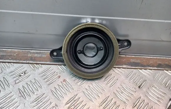 Audi A6 S6 C7 4G Front door speaker 4G0035454