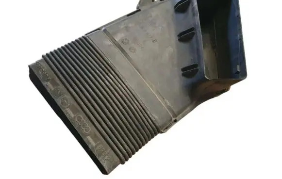 Audi A4 S4 B7 8E 8H Air intake duct part 8E0129617D