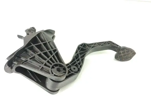 Clutch pedal