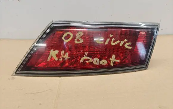Honda Civic Tailgate rear/tail lights 22616721