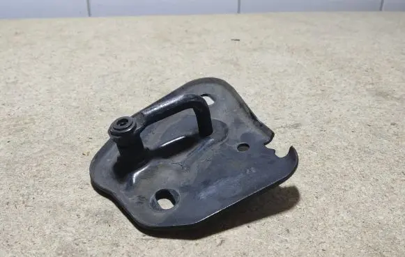 Audi A1 Engine bonnet/hood lock/latch loop/hook 3GO823186