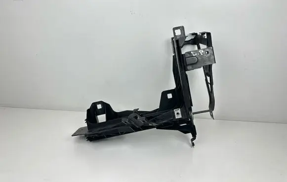 BMW 5 GT F07 Headlight/headlamp mounting bracket 11071510