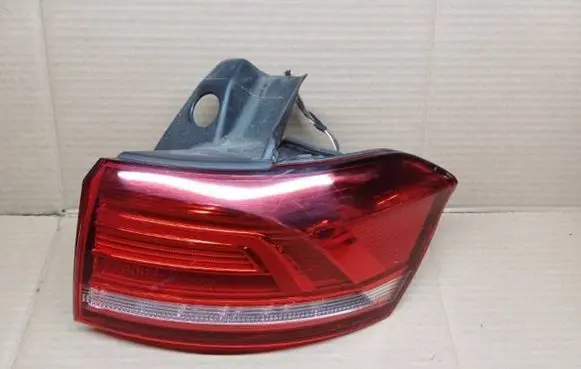 Volkswagen PASSAT B8 Rear/tail lights 3G9945096D
