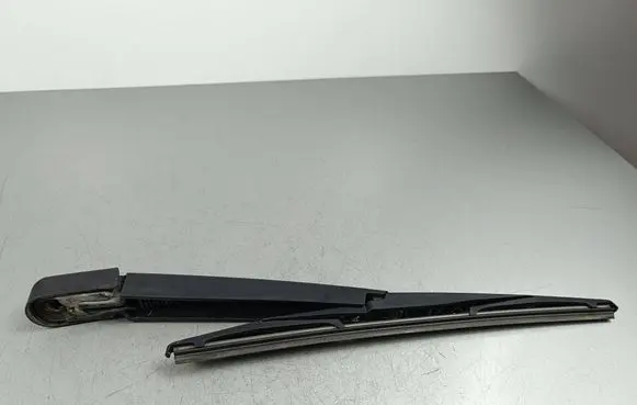 SsangYong Rexton Rear wiper blade arm 