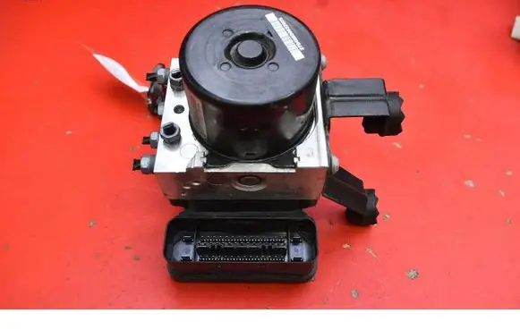 BMW 7 F01 F02 F03 F04 ABS Pump 6862246