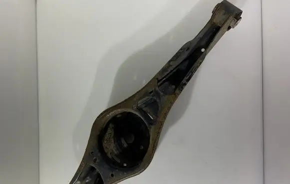 Volkswagen PASSAT B7 Rear upper control arm/wishbone
