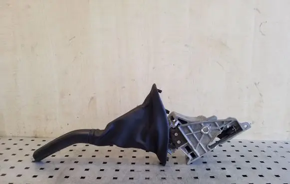 Handbrake/parking brake lever assembly