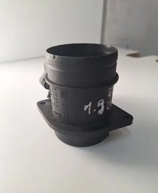 Volkswagen Touran I Mass air flow meter 038906461B