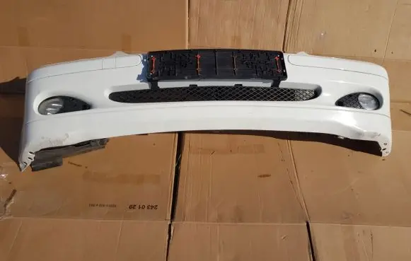Mercedes-Benz C W203 Front bumper 2038840822