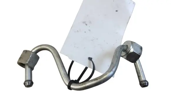 Fuel injector supply line/pipe