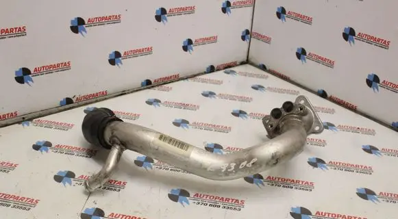 Coolant pipe/hose