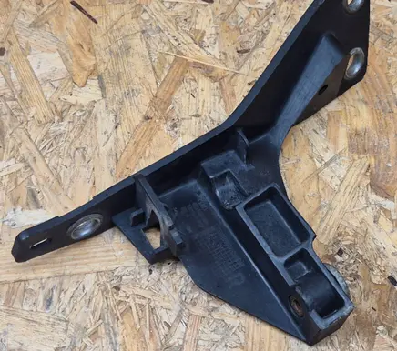 Audi A4 S4 B7 8E 8H Front bumper mounting bracket 8E0805364