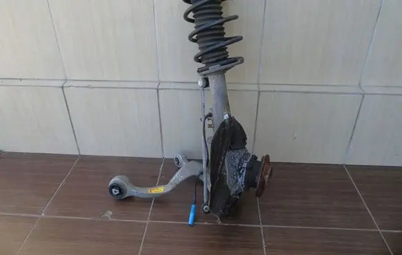 BMW 7 E65 E66 Front shock absorber with coil spring 6784918