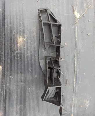 Audi TT TTS RS Mk3 8S Front bumper mounting bracket 8s0807183a