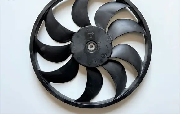 Nissan Leaf II (ZE1) Fan impeller 214863NA0A