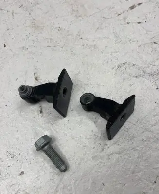 BMW 2 F46 Front door upper hinge 7246065 705305