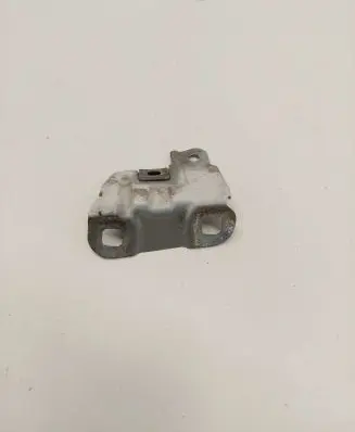 BMW 6 F12 F13 Fender mounting bracket
