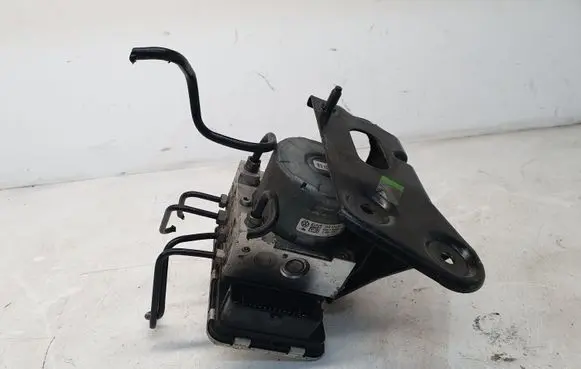 Volkswagen Transporter - Caravelle T6 ABS Pump 7E0614517L